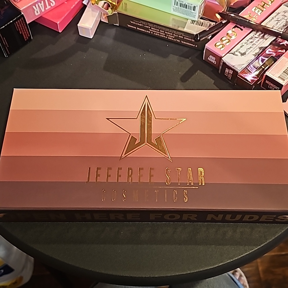 Liquid lipstick